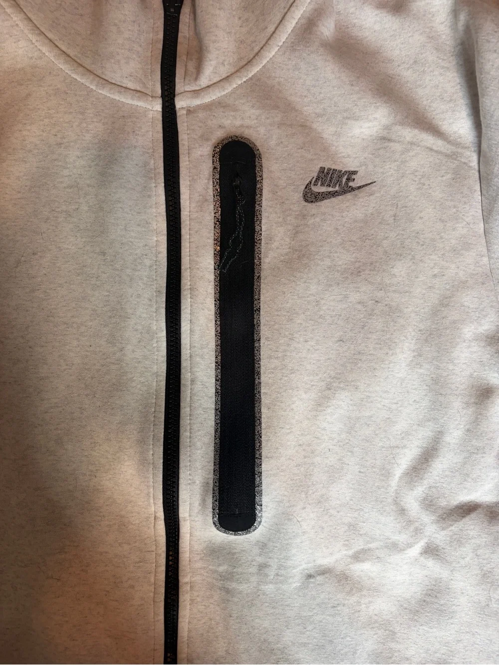 Nike Men Light Gray Hooded Zip Up Jacket with Black Trim XL